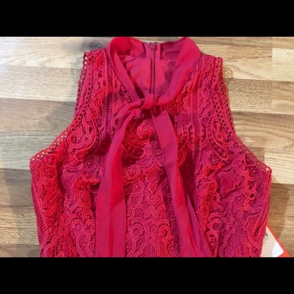 Monique Lhuillier Embroidered Lace Trumpet Dress 8 - Picture 4 of 14